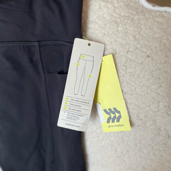NWT all in motion Every Day Soft Ultra High Rise Leggings Yoga Pants w Pockets - Picture 6 of 7
